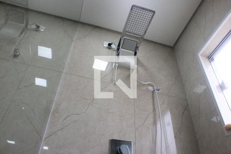 Casa à venda com 270m², 3 quartos e 4 vagasBanheiro da suíte 1