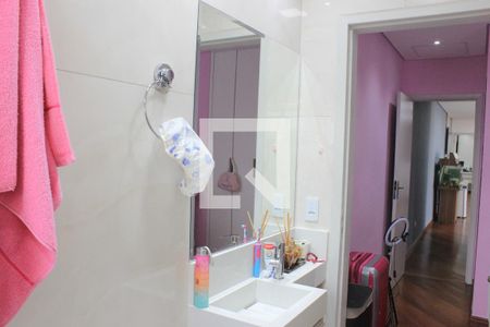 Casa à venda com 270m², 3 quartos e 4 vagasBanheiro da Suíte 3