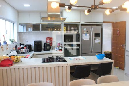 Casa à venda com 270m², 3 quartos e 4 vagasCozinha