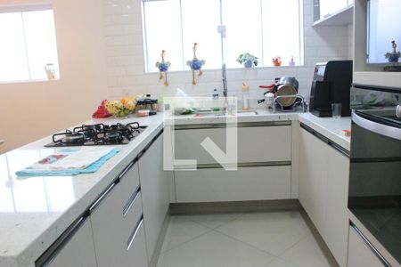 Casa à venda com 270m², 3 quartos e 4 vagasCozinha