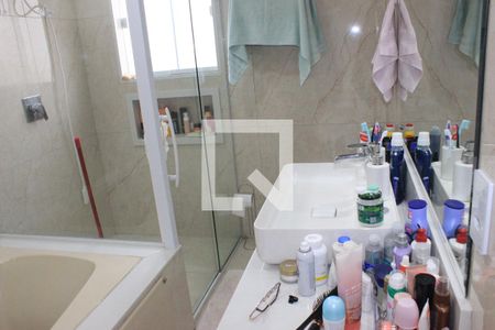 Casa à venda com 270m², 3 quartos e 4 vagasBanheiro da suíte 1