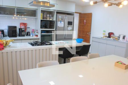 Casa à venda com 270m², 3 quartos e 4 vagasCozinha