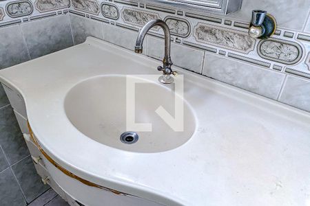 Casa à venda com 150m², 2 quartos e 2 vagasBanheiro