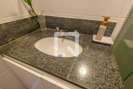 Casa de condomínio à venda com 120m², 3 quartos e 2 vagas Casa de condomínio à venda com 120m², 3 quartos e 2 vagasBanheiro Social