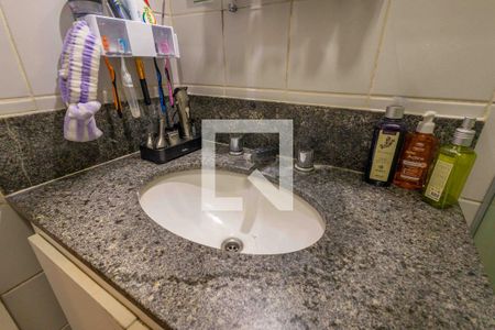 Casa de condomínio à venda com 120m², 3 quartos e 2 vagas Casa de condomínio à venda com 120m², 3 quartos e 2 vagasBanheiro da Suíte