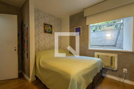 Casa de condomínio à venda com 120m², 3 quartos e 2 vagas Casa de condomínio à venda com 120m², 3 quartos e 2 vagasSuíte