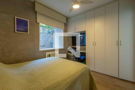 Casa de condomínio à venda com 120m², 3 quartos e 2 vagas Casa de condomínio à venda com 120m², 3 quartos e 2 vagasSuíte