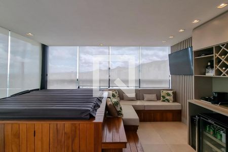 Apartamento à venda com 320m², 4 quartos e 3 vagasCobertura