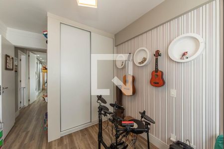 Apartamento à venda com 136m², 3 quartos e 2 vagasSuíte 2