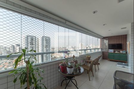 Apartamento à venda com 136m², 3 quartos e 2 vagasVaranda