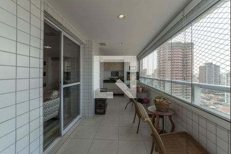 Apartamento à venda com 136m², 3 quartos e 2 vagasVaranda