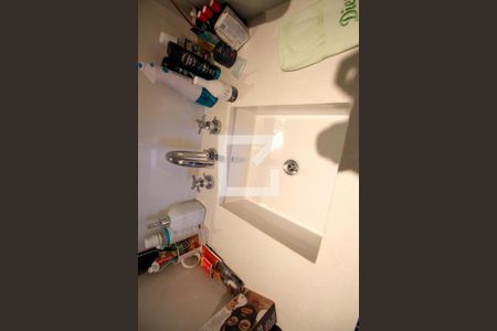 Apartamento à venda com 204m², 3 quartos e 4 vagas Apartamento à venda com 204m², 3 quartos e 4 vagasBanheiro da Suíte 1