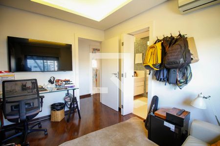 Apartamento à venda com 204m², 3 quartos e 4 vagas Apartamento à venda com 204m², 3 quartos e 4 vagasSuíte 3