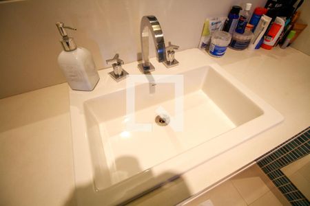 Apartamento à venda com 204m², 3 quartos e 4 vagas Apartamento à venda com 204m², 3 quartos e 4 vagasBanheiro da Suíte 3