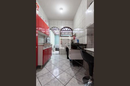 Casa à venda com 66m², 2 quartos e 2 vagas Casa à venda com 66m², 2 quartos e 2 vagasCozinha