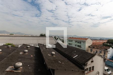 Vista de apartamento para alugar com 2 quartos, 49m² em Benfica, Rio de Janeiro