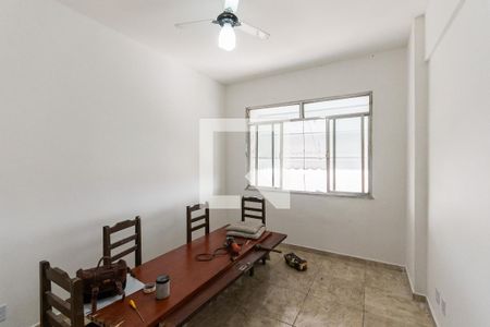 Sala de apartamento para alugar com 2 quartos, 49m² em Benfica, Rio de Janeiro