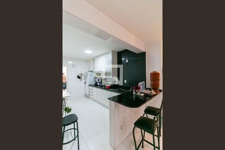 Apartamento à venda com 150m², 4 quartos e 2 vagas Apartamento à venda com 150m², 4 quartos e 2 vagasCozinha
