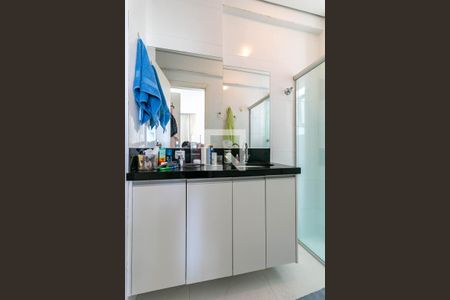 Apartamento à venda com 150m², 4 quartos e 2 vagas Apartamento à venda com 150m², 4 quartos e 2 vagasBanheiro