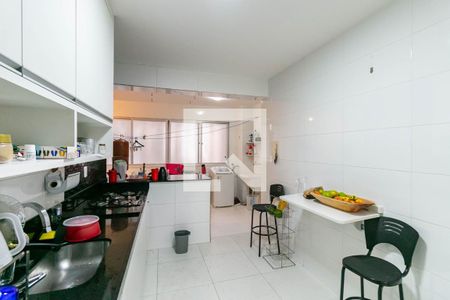 Apartamento à venda com 150m², 4 quartos e 2 vagas Apartamento à venda com 150m², 4 quartos e 2 vagasCozinha