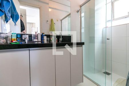 Apartamento à venda com 150m², 4 quartos e 2 vagas Apartamento à venda com 150m², 4 quartos e 2 vagasBanheiro