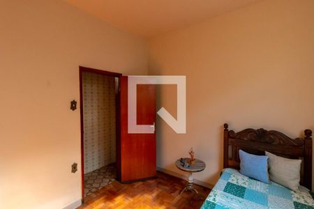 Casa à venda com 360m², 4 quartos e 2 vagas Casa à venda com 360m², 4 quartos e 2 vagasQuarto 2