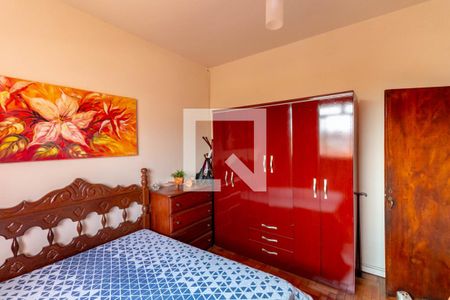 Casa à venda com 360m², 4 quartos e 2 vagas Casa à venda com 360m², 4 quartos e 2 vagasQuarto 1
