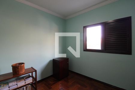 Casa à venda com 194m², 5 quartos e 2 vagasQuarto 2