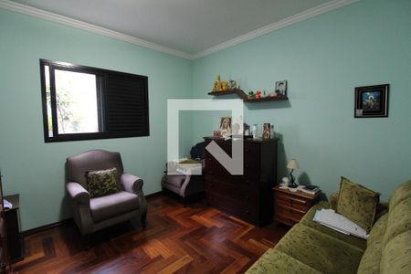 Casa à venda com 194m², 5 quartos e 2 vagasQuarto 1