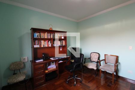 Casa à venda com 194m², 5 quartos e 2 vagasQuarto 2