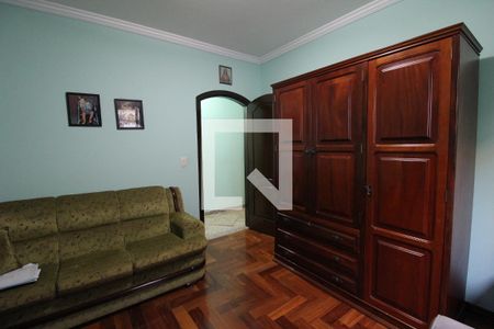 Casa à venda com 194m², 5 quartos e 2 vagasQuarto 1