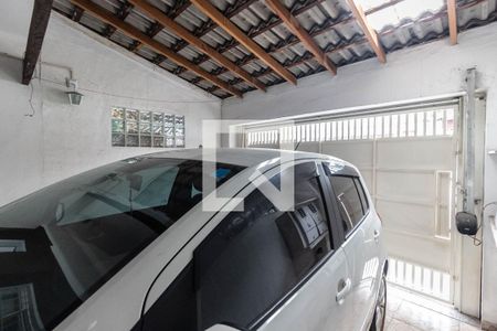 Casa à venda com 108m², 3 quartos e 1 vaga Casa à venda com 108m², 3 quartos e 1 vagaGaragem