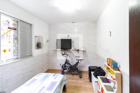 Casa à venda com 360m², 4 quartos e 2 vagas Casa à venda com 360m², 4 quartos e 2 vagasQuarto 2