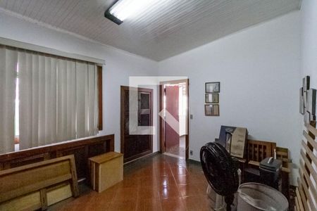 Casa à venda com 360m², 4 quartos e 2 vagas Casa à venda com 360m², 4 quartos e 2 vagasQuarto 3