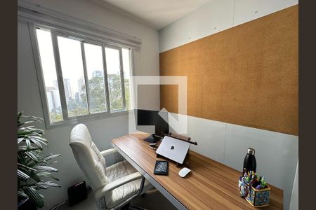 Apartamento para alugar com 131m², 4 quartos e 2 vagas