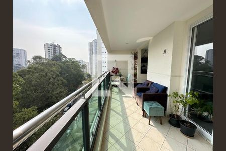 Apartamento para alugar com 131m², 4 quartos e 2 vagas