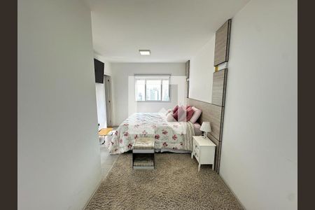 Apartamento para alugar com 131m², 4 quartos e 2 vagas