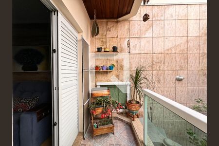 Apartamento à venda com 90m², 3 quartos e 2 vagas Apartamento à venda com 90m², 3 quartos e 2 vagasQuintal