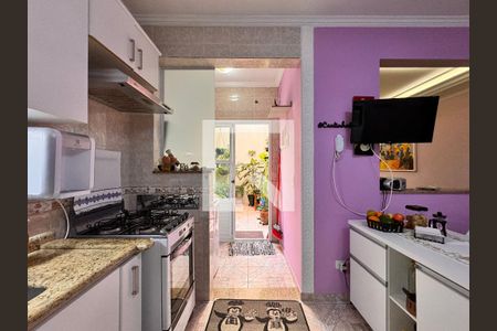 Apartamento à venda com 90m², 3 quartos e 2 vagas Apartamento à venda com 90m², 3 quartos e 2 vagasCozinha
