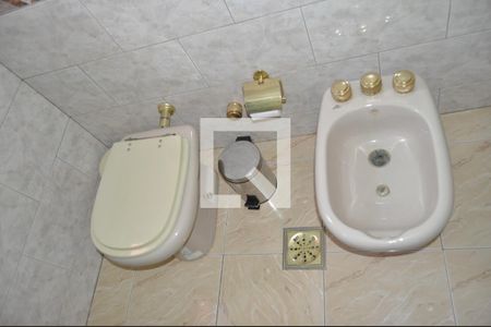 Casa à venda com 340m², 6 quartos e sem vagaBanheiro 2