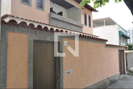 Casa à venda com 340m², 6 quartos e sem vagaFachada