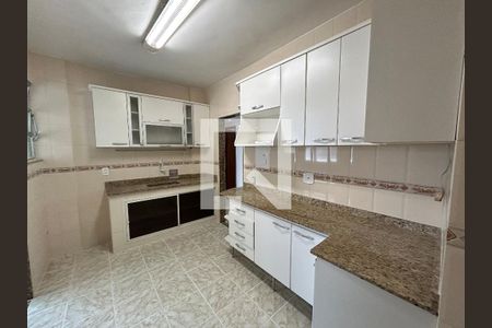 Apartamento à venda com 80m², 2 quartos e 1 vagaCozinha