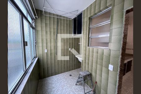 Apartamento à venda com 80m², 2 quartos e 1 vagaÁrea de Serviço