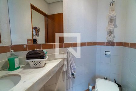 Casa à venda com 500m², 6 quartos e 2 vagasCasa 1 - Lavabo 2