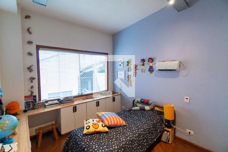 Casa à venda com 500m², 6 quartos e 2 vagasCasa 2 - Quarto 1