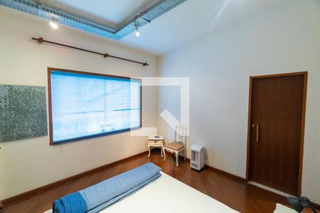 Casa à venda com 500m², 6 quartos e 2 vagasCasa 2 - Quarto 2