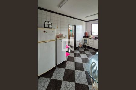 Apartamento à venda com 185m², 4 quartos e 3 vagas Apartamento à venda com 185m², 4 quartos e 3 vagasCozinha