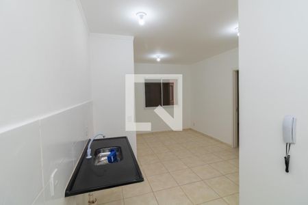 Apartamento para alugar com 43m², 2 quartos e 1 vaga Apartamento para alugar com 43m², 2 quartos e 1 vagaCozinha e Área de Serviço