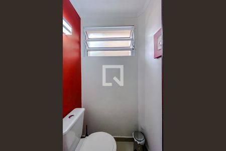 Casa à venda com 70m², 2 quartos e 2 vagasLavabo