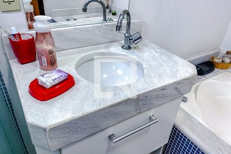 Casa à venda com 70m², 2 quartos e 2 vagasBanheiro da Suíte